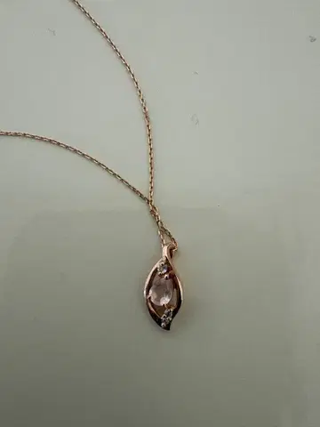 골드 타원형 펜던트 목걸이