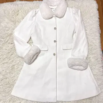 majoretty 지뢰계 양산형 화이트 코트 LODISPOTTO