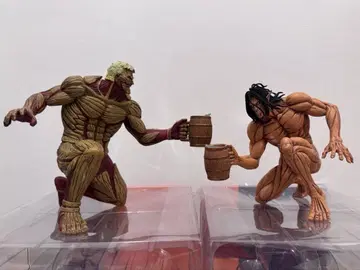 진격의 거인 엘렌 예거 라이너 브라운 피규어