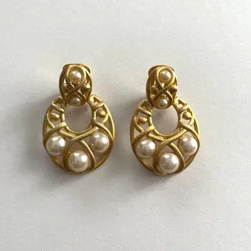Vintage fake pearl 5P earrings mat gold