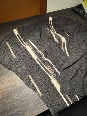 417 에디피스 스트라이프 니트 가디건