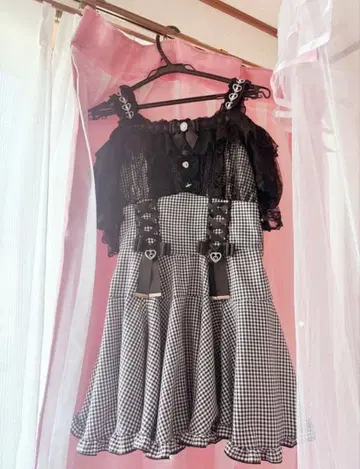 리즈리사 오프숄더 레이어드 원피스