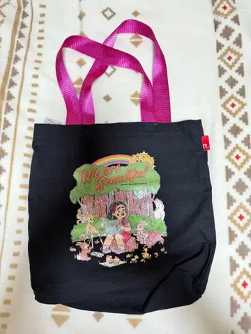 브리아나 기가테 토트백 숲 ROOTOTE