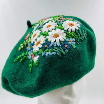 꽃 자수의 그린 컬러 울 베레모