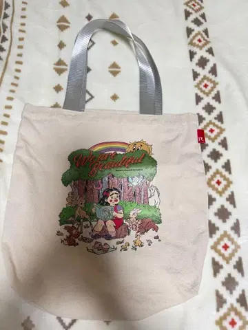 브리아나 기가테 토트백 숲 ROOTOTE