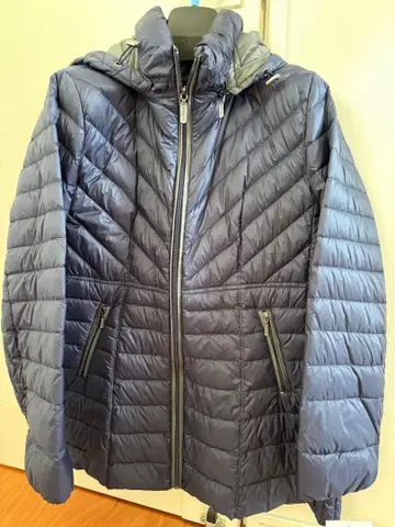 새상품 네이비 다운 자켓 후드 라이트 다운