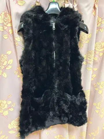 ZARA 아우터 블랙 퍼 베스트