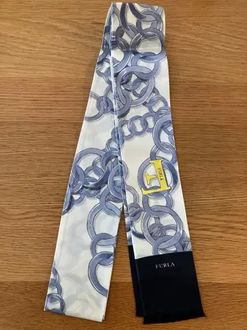 FURLA 체인 패턴 실크 스카프 훌라 미사용 새상품