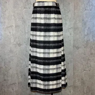 O'NEIL OF DUBLIN EASY LONG KILT