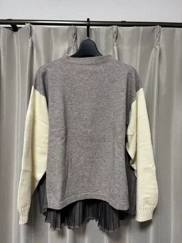 [ Gready Brilliant ] 백 플리츠 니트