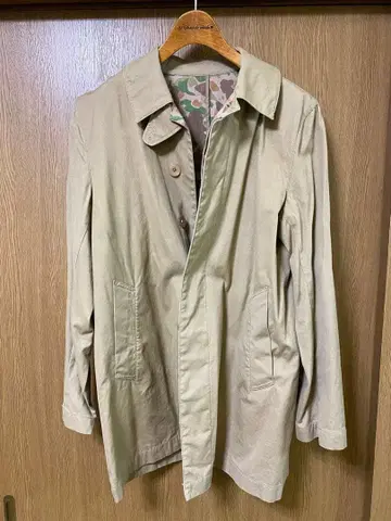 카모플라쥬 안감 베이지 롱 코트