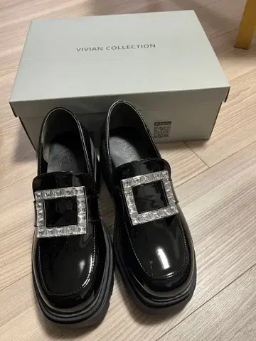 reimi님 콜라보 로퍼 미사용 당일 배송