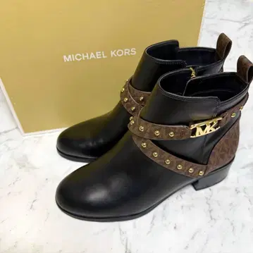 새상품 미사용 MICHAEL KORS 부츠