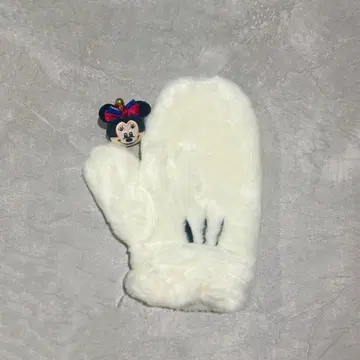 미키 퍼 장갑, 미니 반지