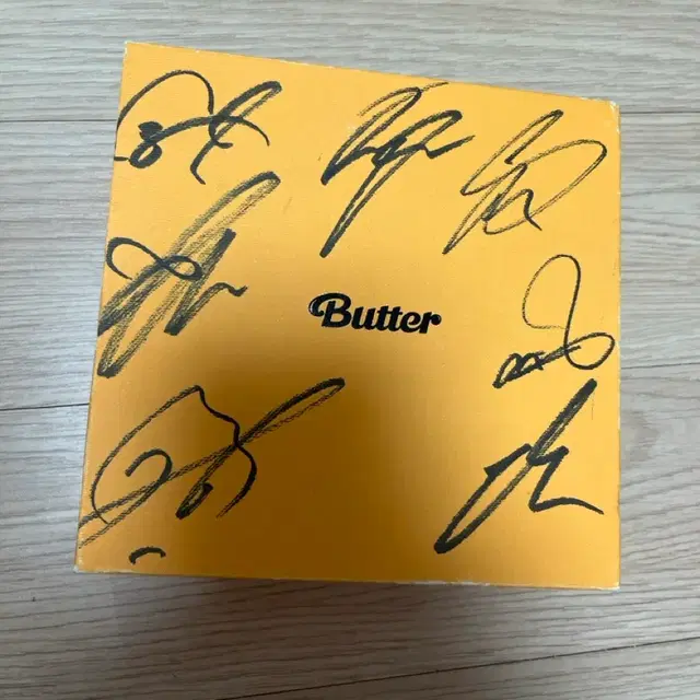 방탄소년단 버터 친필 싸인 엘범 (비매)