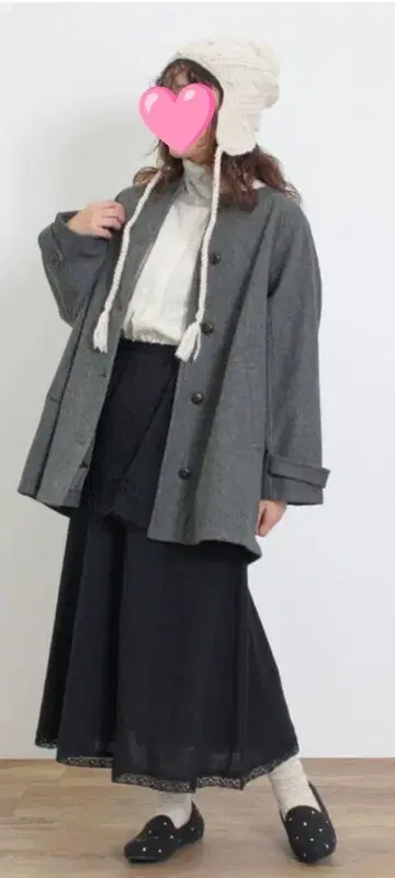 사만사 모스모스 울리 라이크 미들 기장 크루넥 코트 차콜