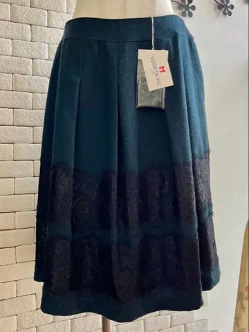 갤러리 비스콘티 플레어 스커트