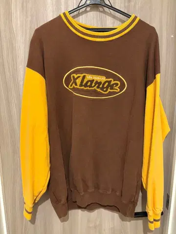 XLARGE 브라운 롱티