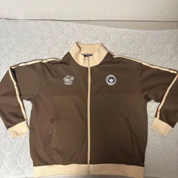 Remembr. 트랙 자켓 브라운