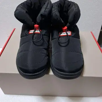 HUNTER 숏부츠 퍼프 부티 BLACK