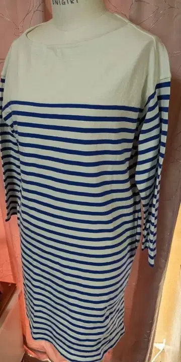 스트라이프 7부 소매 상의