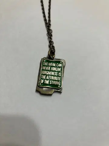 닥터 몬로 메시지 플레이트 목걸이 실버