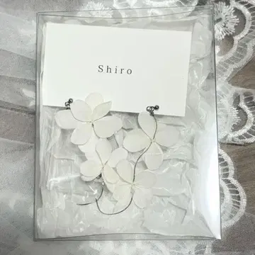 [ 거의 미사용 ] Shiro 귀걸이 브라이덜 액세서리 Clematis