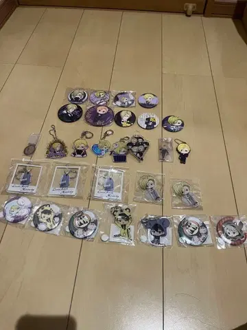 유국의 모리아티 캔뱃지, 아크릴 스탠드 묶음 판매