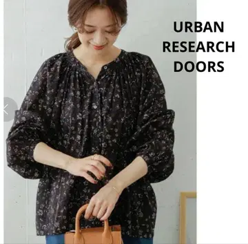 URBAN RESEARCH DOORS 코튼 아라베스크 프린트 블라우스
