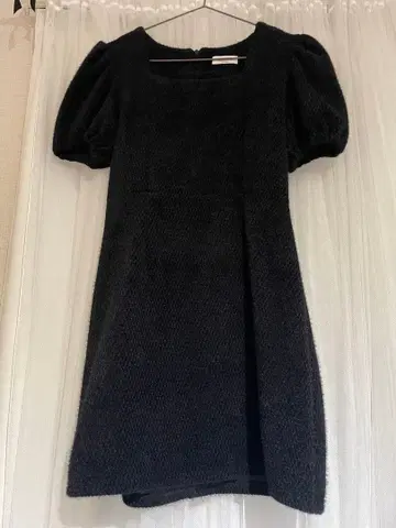 블랙 미니 원피스