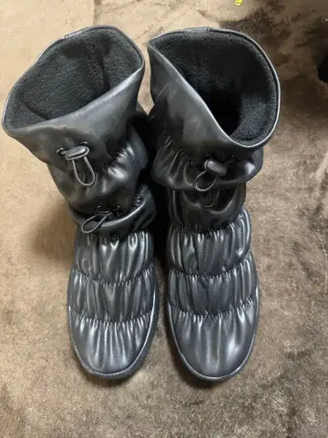 블랙 다운 부츠