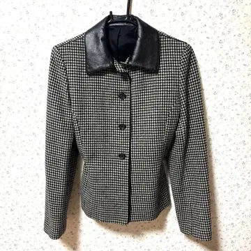 K.T 하운드투스 패턴 자켓 옷깃 인조 가죽 뒷면 장식 체인 포함 포멀