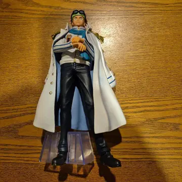 원피스 코비 피규어 스탠드 포함 박스 없음