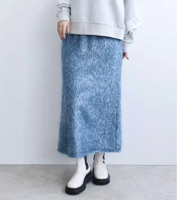 [택 포함 새상품] Eimee Law 에이미 로우 샤기 타이트 스커트