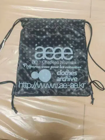 aeae 도트 무늬 블랙 백팩