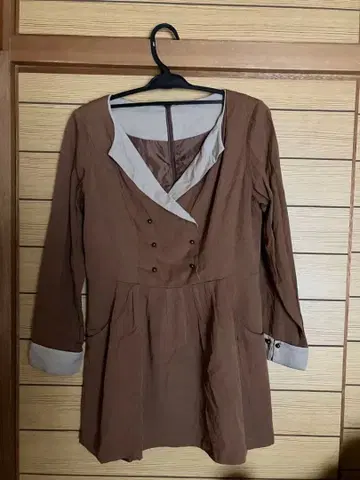 브라운 V넥 긴팔 원피스