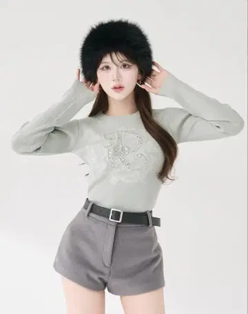 다리치 DR 비쥬 플라워 리브 니트탑