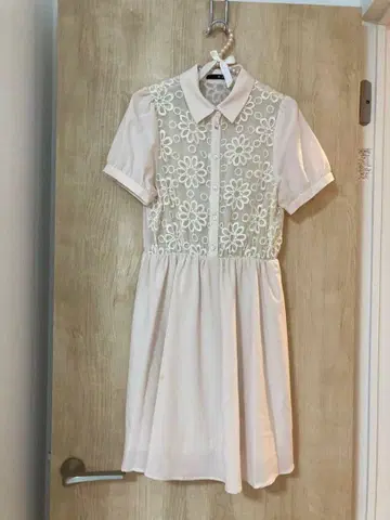 꽃무늬 레이스 반팔 미니 원피스