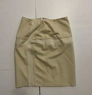 Private Label 베이지 타이트 스커트