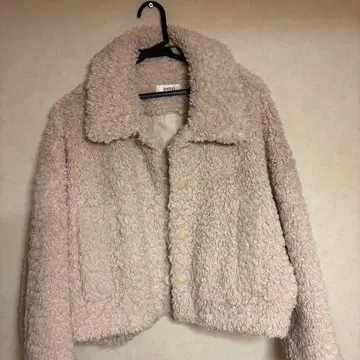 SNIDEL 스나이델 Sustainable 숏 보아 코트