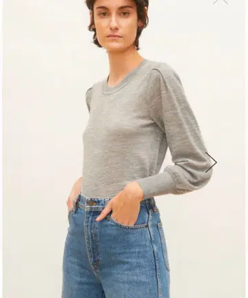 코토니에 그레이 퍼프 슬리브 니트 스웨터 L