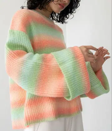 [ VACANCY ] 그라데이션 니트