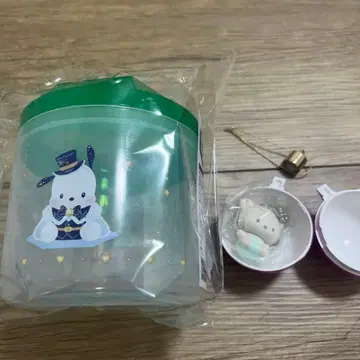 산리오 포차코 캐니스터 오너먼트