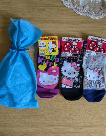 00s fairygrunge 산리오 헬로키티 삭스 3켤레 크리스마스