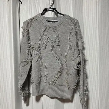 AZUL BY MOUSSY 프릴 장식 니트 그레이