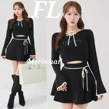 다리치 허리 오픈 리본 디자인 니트 미니 원피스 BLK