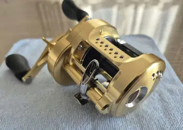 SHIMANO Calcutta Conquest 400