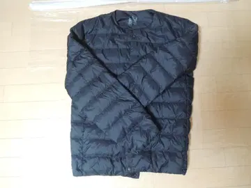 무인양품 이너다운 블랙 XL 사이즈 노카라 다운