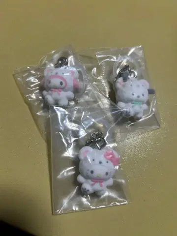 산리오 포와포와 스노우 메지루시 액세서리