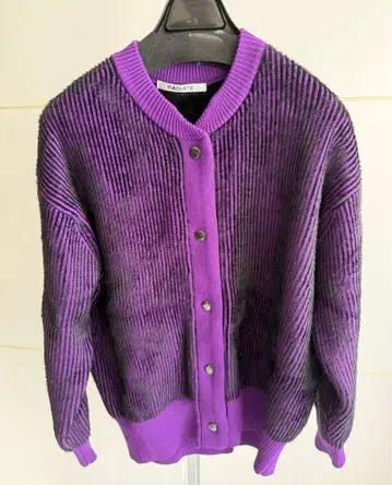 RADIATE 라디에이트 보라색과 블랙 가디건